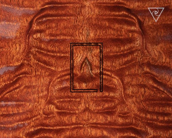 RWSA WWS 001 Theunis Fick, Q4 General, Detail of Inlay on Pomelle Sapele RWSA WWS 001 Theunis Fick, Q4 General, Detail of Inlay on Pomelle Sapele